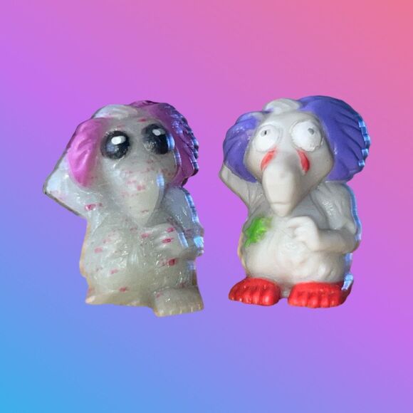 The Trash Pack Trashies Gross Zombies-Scaboon SPECIAL ED-GLOWS & Common B14 - Picture 4 of 4